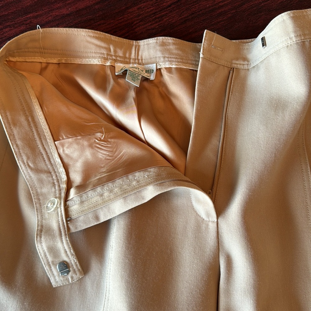 Austin Reed Women's Light Tan Worsted Wool Slacks - Picture 5 of 9